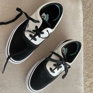 Black White Vans